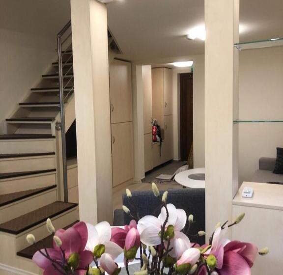 1 Bedroom Apartment Lake View, Beachfront Studio Apartman