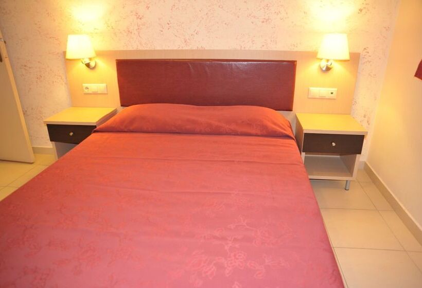 סטודיו סטנדרט עם נוף, Anseli