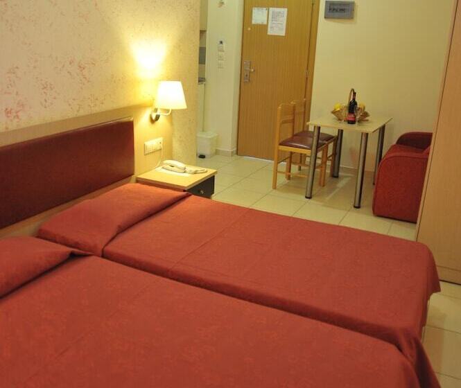 דירה בת חדר שינה 1 עם נוף, Anseli