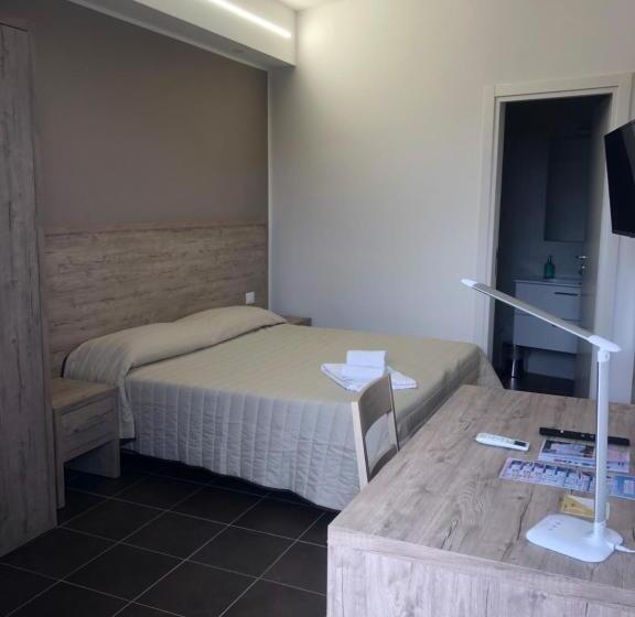 غرفة قياسية مزوَّدة بتراس, Atlantis Palace