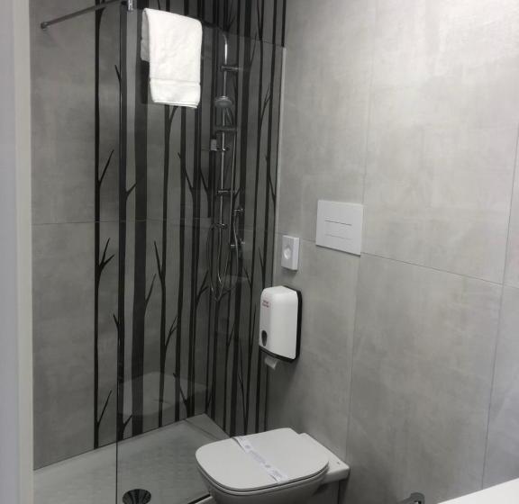 غرفة قياسية مزوَّدة بتراس, Atlantis Palace