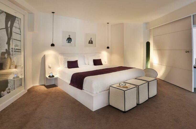 سوییت اجرایی, Bab