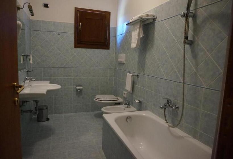 Номер Стандарт Трехместный, Bel Sito Hotel Due Torri