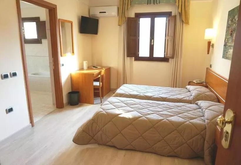 Standard Single Room