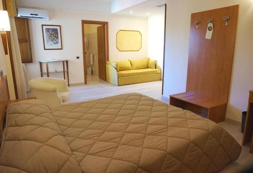 Семейный Номер, Bel Sito Hotel Due Torri