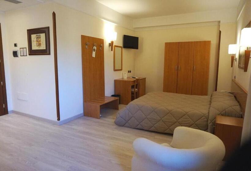 Семейный Номер, Bel Sito Hotel Due Torri