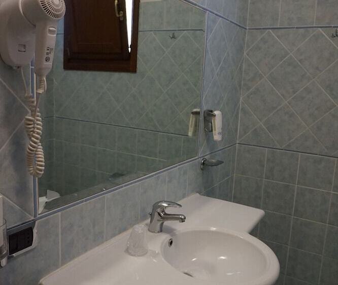 Номер Стандарт Трехместный, Bel Sito Hotel Due Torri