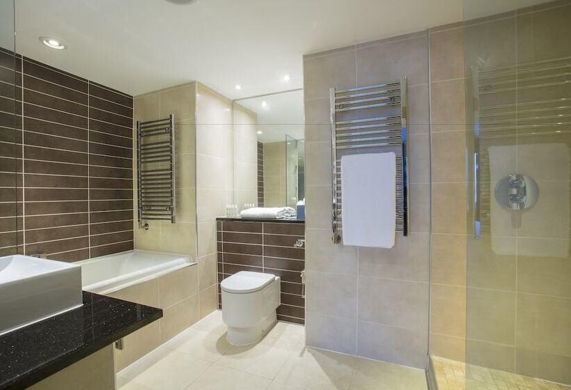 جناح جونيور, Doubletree By Hilton Hotel And Spa Chester