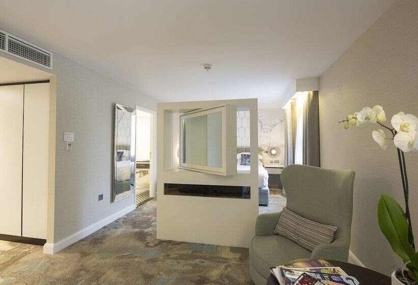 Полулюкс, Doubletree By Hilton Hotel And Spa Chester