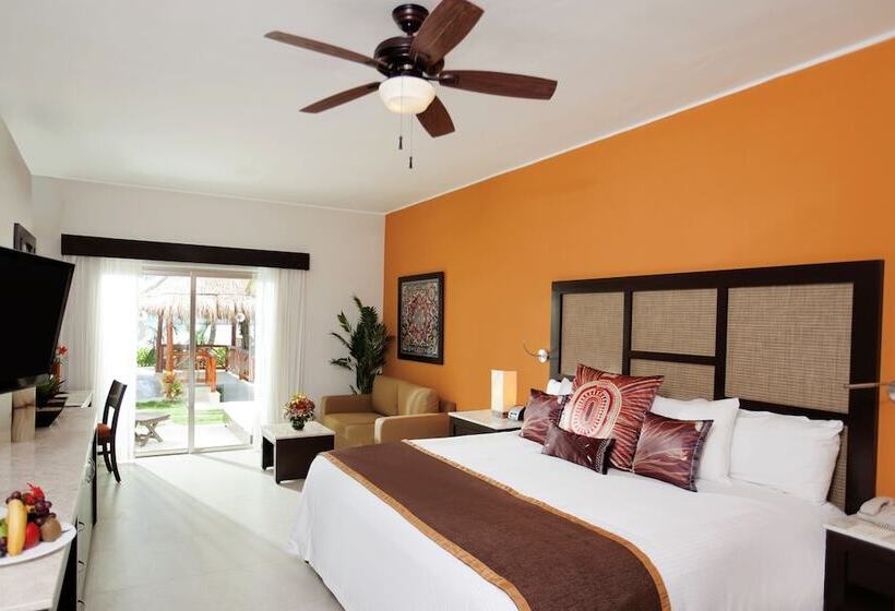 Полулюкс, El Dorado Maroma Catamarán, Cenote & More Inclusive