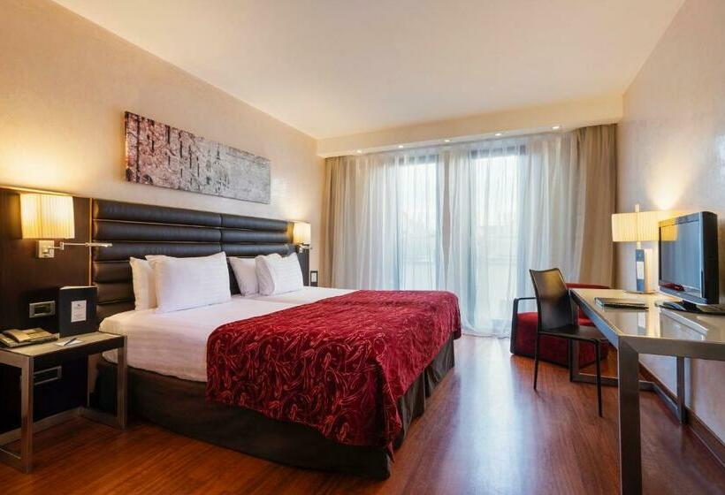 غرفة قياسية, Exe Budapest Center