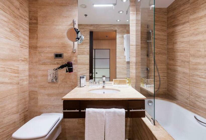 غرفة قياسية, Exe Budapest Center