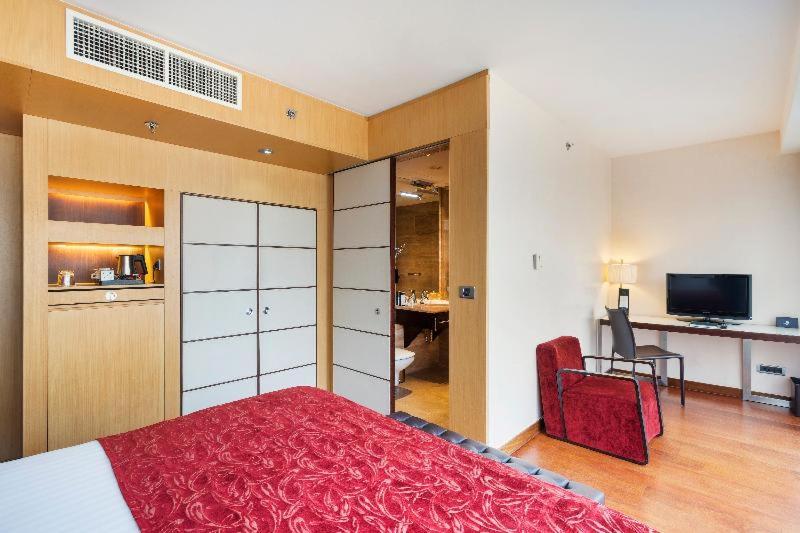 غرفة قياسية, Exe Budapest Center