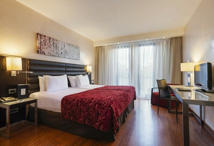 غرفة قياسية, Exe Budapest Center