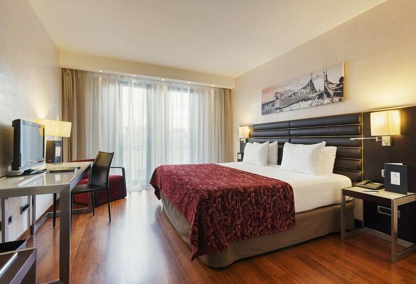 غرفة قياسية, Exe Budapest Center