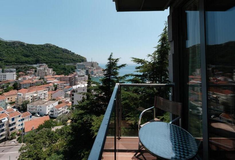 اتاق لوکس با بالکن, Eurostars Queen Of Montenegro