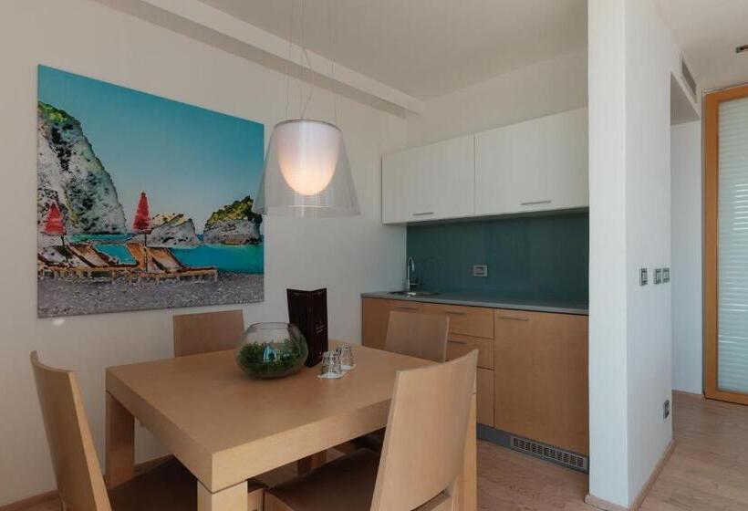 Suite with Terrace, Eurostars Queen Of Montenegro