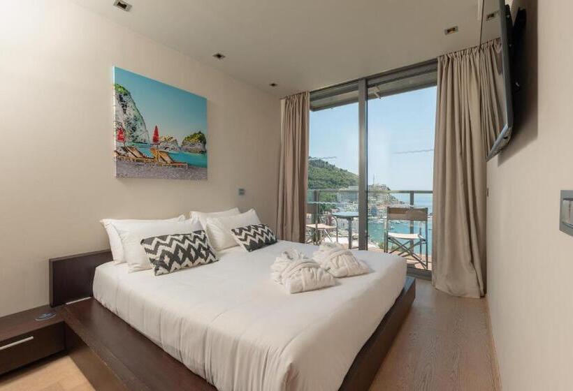 Suite with Terrace, Eurostars Queen Of Montenegro