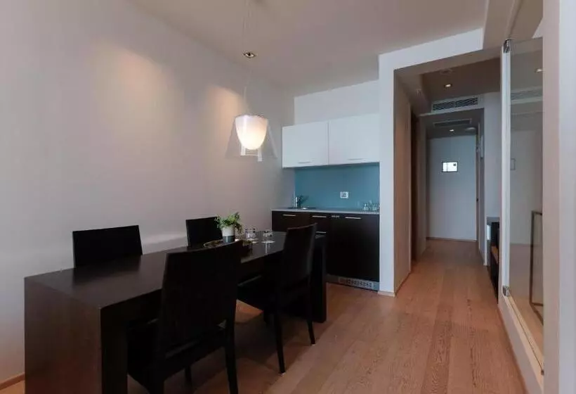 Suite with Terrace, Eurostars Queen Of Montenegro