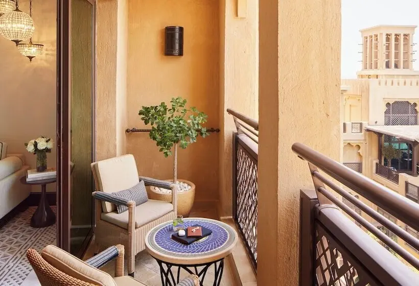 クラブルーム, Jumeirah Mina Al Salam Dubai
