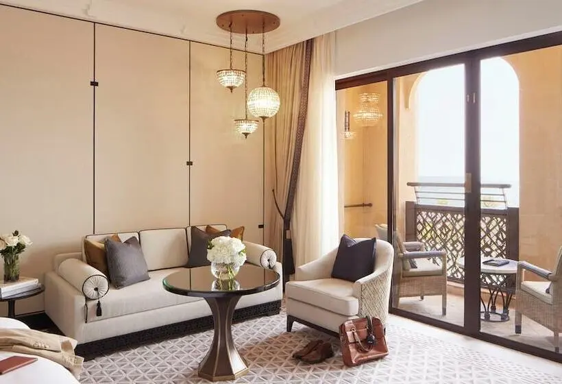 クラブルーム, Jumeirah Mina Al Salam Dubai
