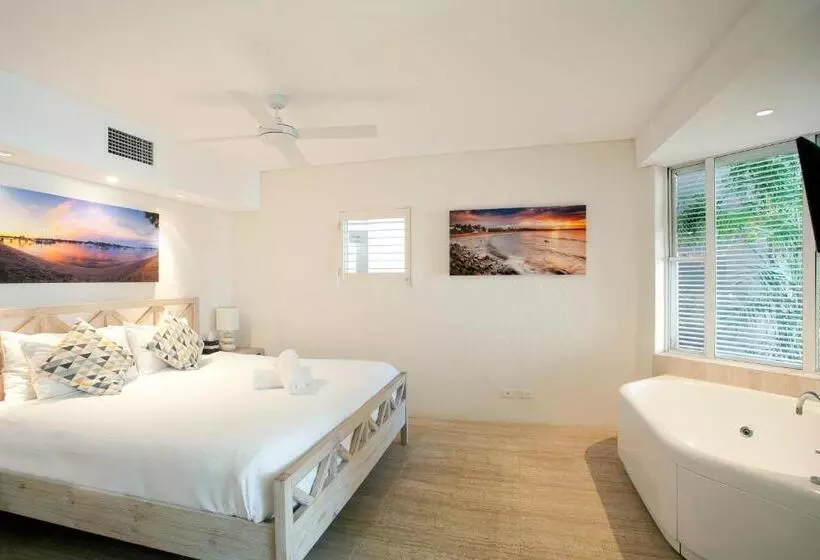 سوییت لوکس, Noosa Blue Resort