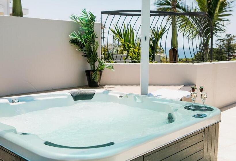 Люкс Премиум, Noosa Blue Resort