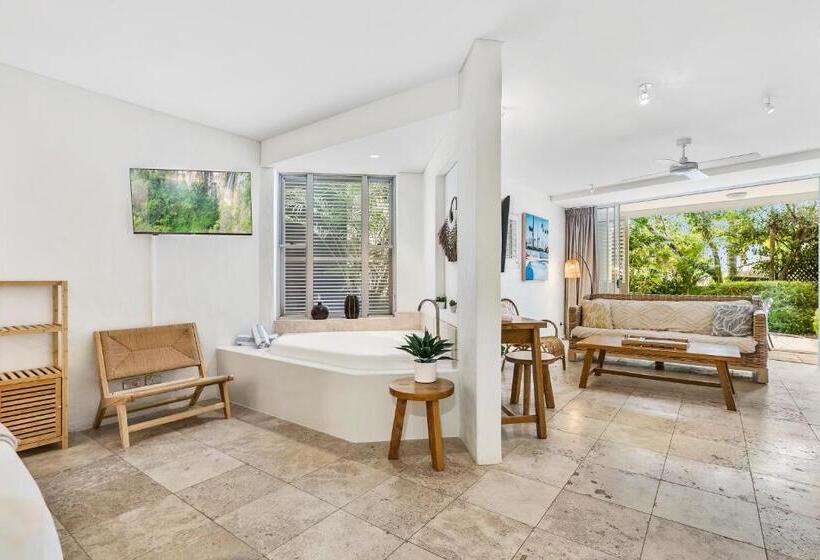 Люкс Повышенной Комфортности, Noosa Blue Resort