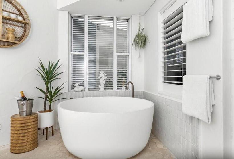 Люкс Повышенной Комфортности, Noosa Blue Resort