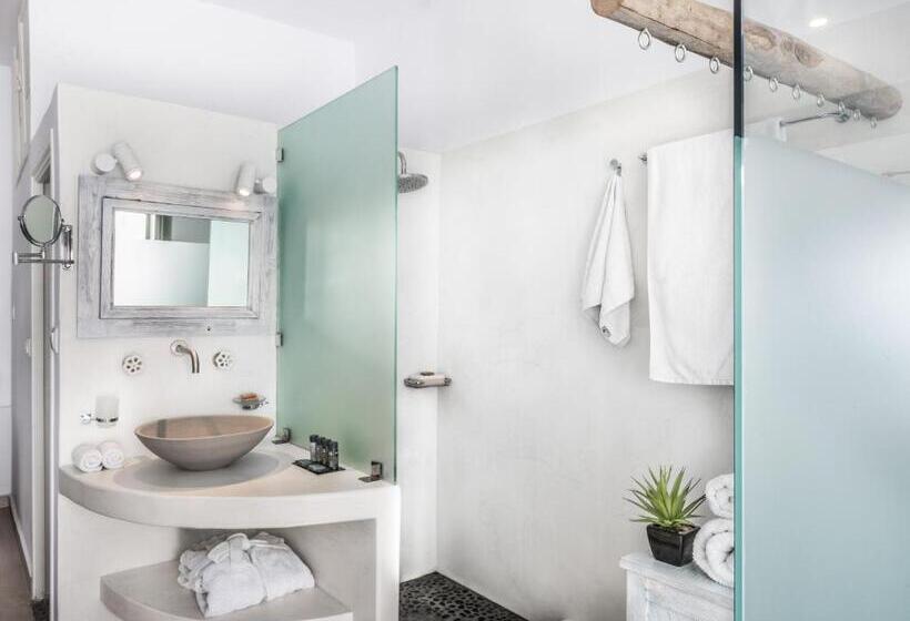 景色の見えるスイートルーム, On The Rocks Small Luxury Hotels Of The World