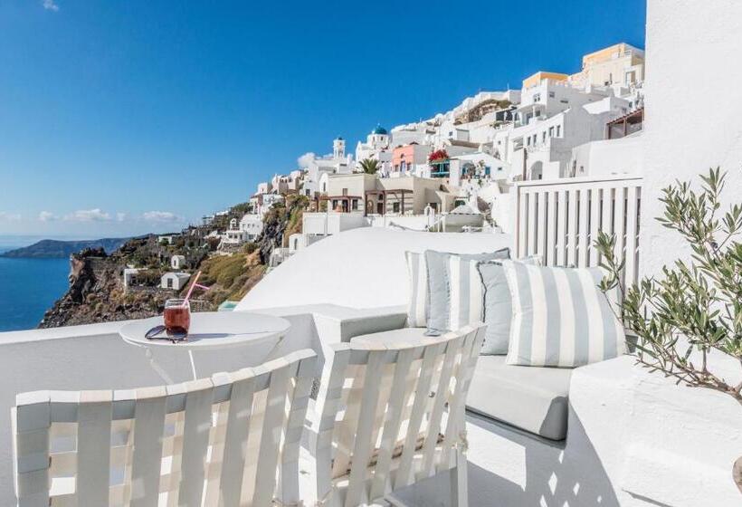 带观景的高级间, On The Rocks Small Luxury Hotels Of The World