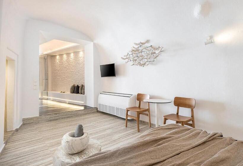 ハイドロマッサージバス付きスイート, On The Rocks Small Luxury Hotels Of The World