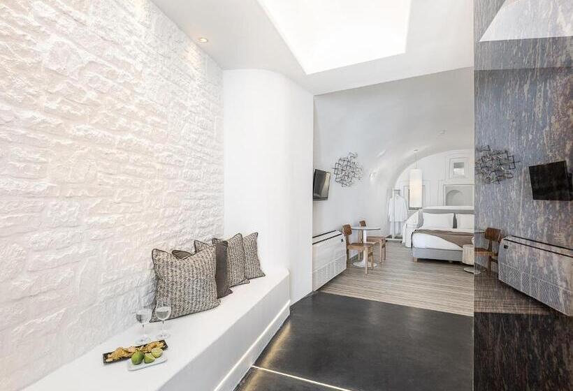 带按摩浴盆的套房, On The Rocks Small Luxury Hotels Of The World