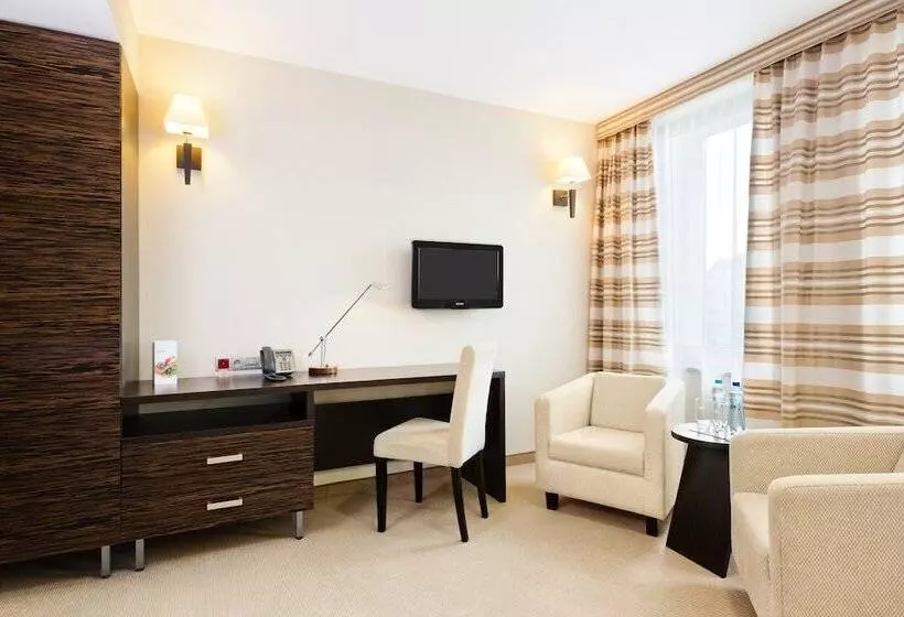 اتاق استاندارد یک نفره, Qubus Hotel Gdańsk