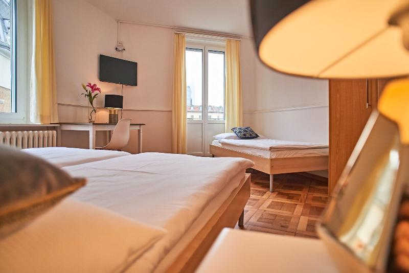 اتاق استاندارد سه تخته با سرویس بهداشتی مشترک, Saint Georges