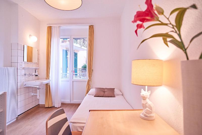 اتاق استاندارد یک تخته با سرویس بهداشتی مشترک, Saint Georges