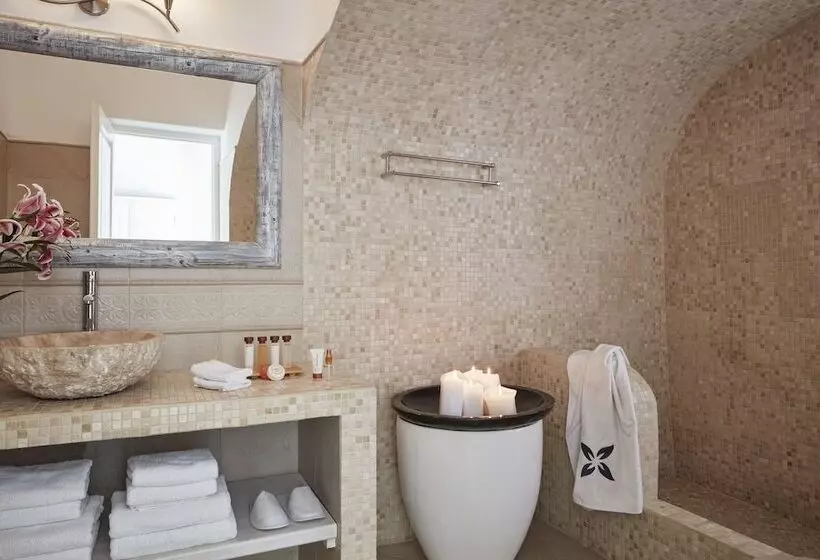اتاق استاندارد با چشم‌انداز دریا, San Antonio   Small Luxury Hotels Of The World