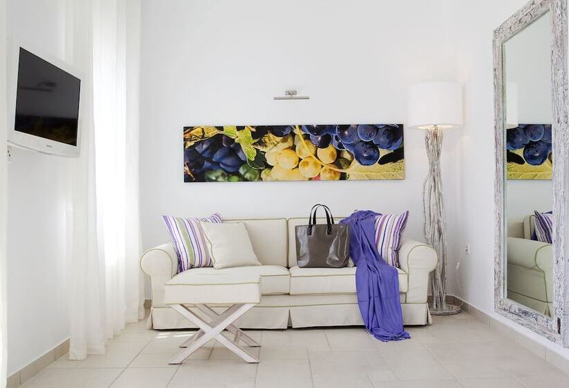 Люкс Вид на Море, San Antonio   Small Luxury Hotels Of The World