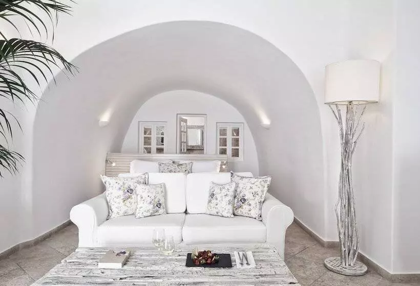 سوییت سینیور با چشم‌انداز دریا, San Antonio   Small Luxury Hotels Of The World