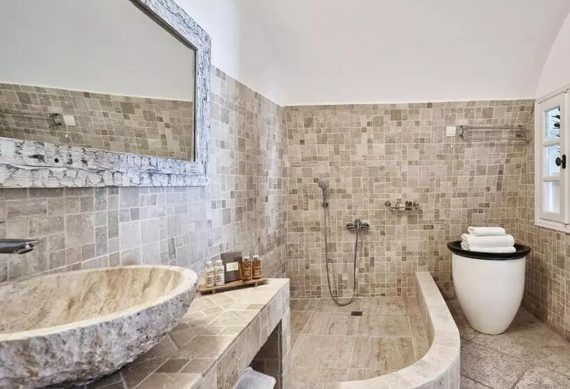 سوییت جونیور با چشم‌انداز دریا, San Antonio   Small Luxury Hotels Of The World