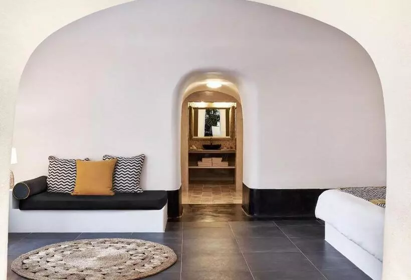سوئیت با چشم‌انداز, San Antonio   Small Luxury Hotels Of The World