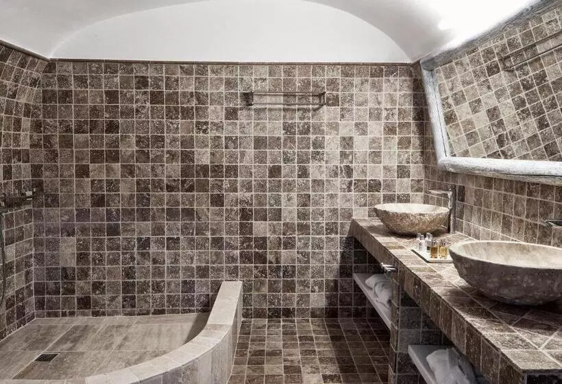 سوئیت با چشم‌انداز دریا و هیدروماساژ, San Antonio   Small Luxury Hotels Of The World