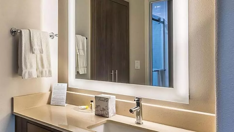 キングサイズベッドのスイートルーム, Staybridge Suites Houston West   Energy Corridor, An Ihg