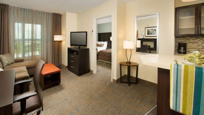 Suite Lit King, Staybridge Suites Houston West   Energy Corridor, An Ihg