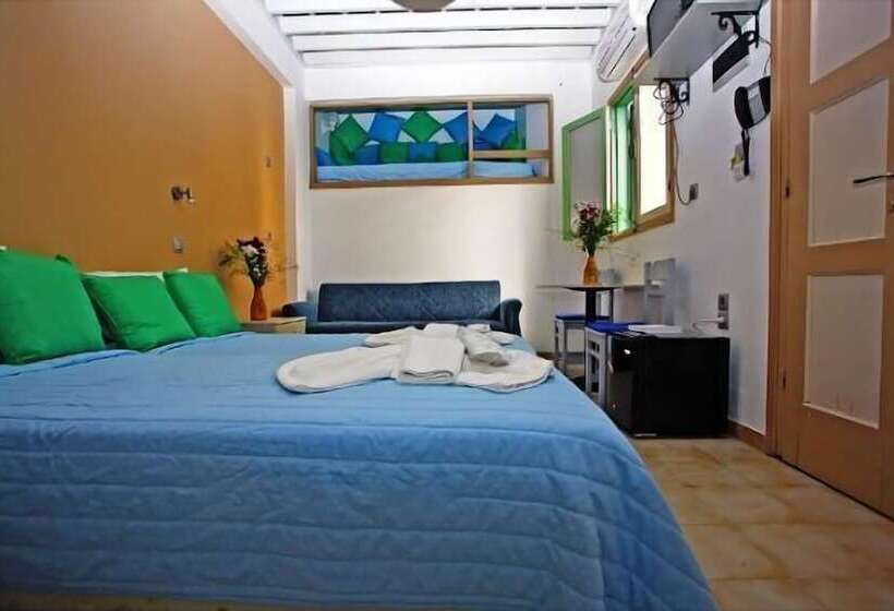 استودیوی استاندارد, Xenones Lindos