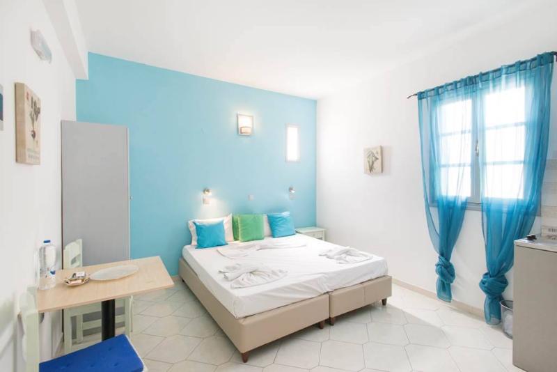 标准工作室, Xenones Lindos