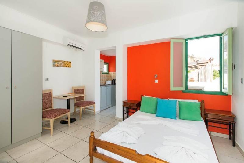 标准工作室带阳台, Xenones Lindos