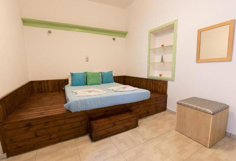 家庭公寓, Xenones Lindos