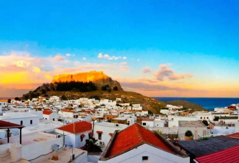 Economy-huone, Xenones Lindos