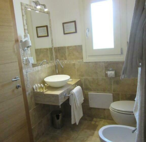 标准间, Cuti Mari